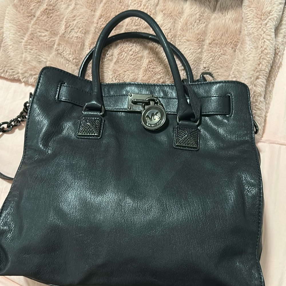 VERY RARE AND LIMITED EDITION Michael Kors Hamilton bag black w/ black hardware